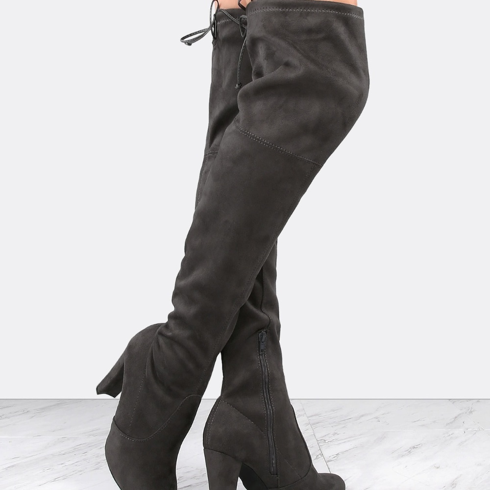 Chunky Tie Up Boots - Picture 3 of 4